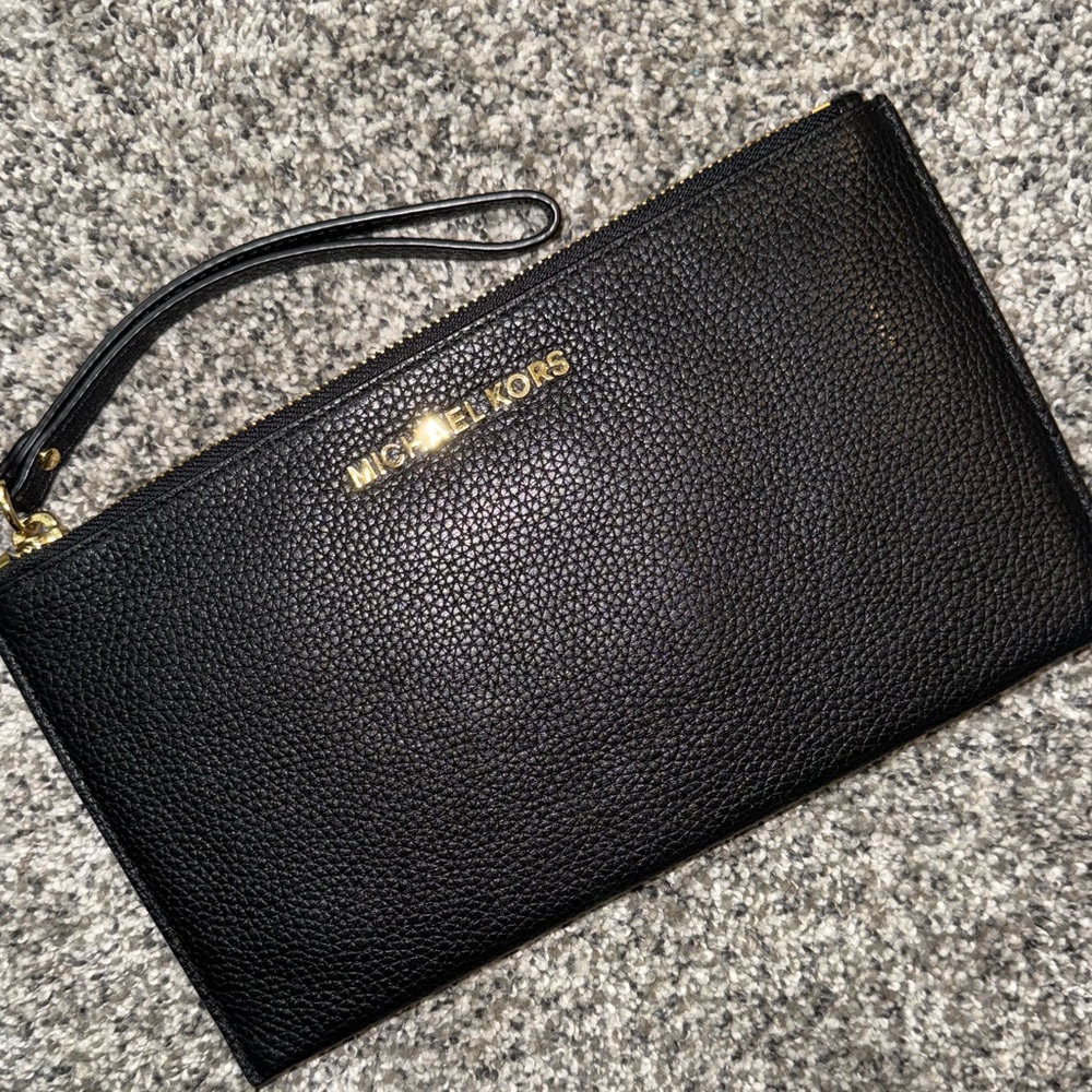 Michael Kors Jet Set Travel Large Pebbled Leather Pouch NWOT